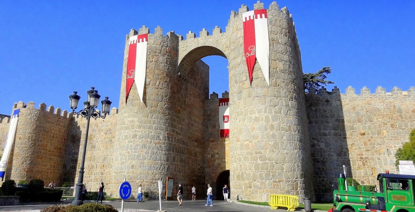 Ворота крепости Авила
