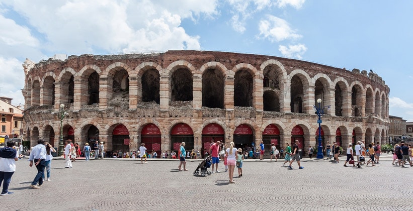 Древнеримская арена Вероны (Италия)