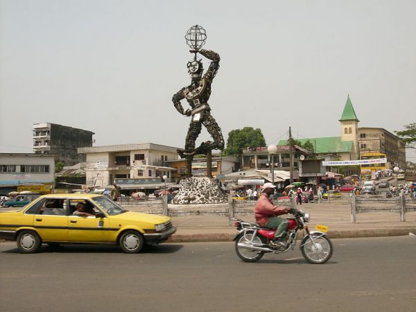 Город Дуала в Камеруне