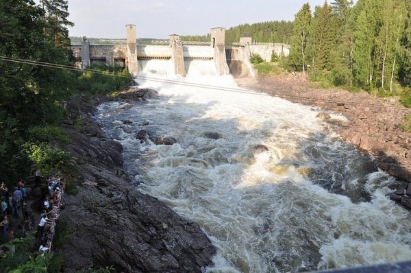 Водоспуск Иматранкоски в Финляндии